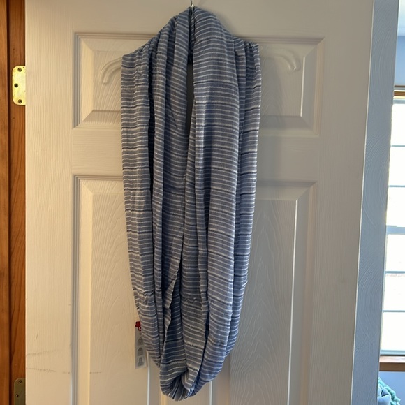 Infinity scarf - Picture 2 of 4